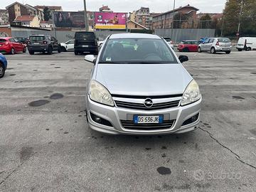 Opel astra 2009