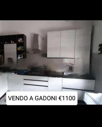 Cucina cameretta inserto camino