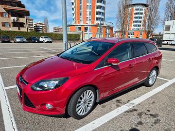 Ford Focus SW 2.0 Tdci Titanium Powershift.
