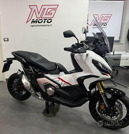 HONDA X-ADV 750 KM 0