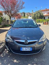 Opel Astra 1,7 sw diesel sport tourer cosmo 110cv