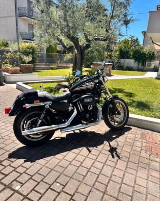 HARLEY DAVIDSON 883R SPOSTER