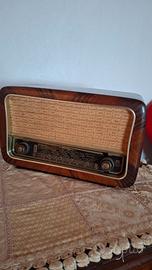 Radio Vega (a valvole) mod. FM101 