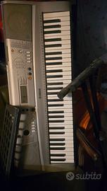 pianola yamaha psr -E313 cn legio