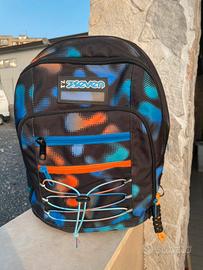 Zaino Seven, molto capiente, per scuola.