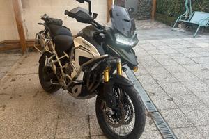 Triumph tiger 1200 rally explorer