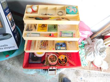 Cassetta pesca vintage Panaro anni 80 + accessori 