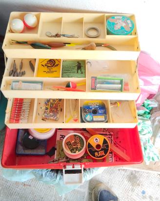 Cassetta pesca vintage Panaro anni 80 + accessori 
