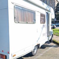 Camper mansardato