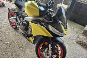 Aprilia tuono 660 un gioiello.