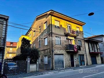 APPARTAMENTO RISTRUTTURATO IN CENTRO !!