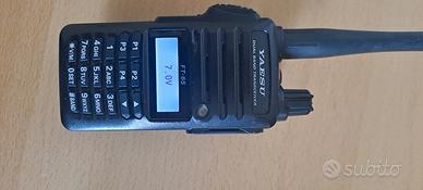 Radio FT-65 Yaesu