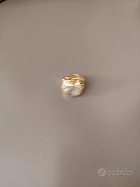 anello artigianale molto particolare 