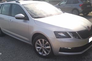 Skoda Octavia 1.6 TDI 115 CV DSG Wagon