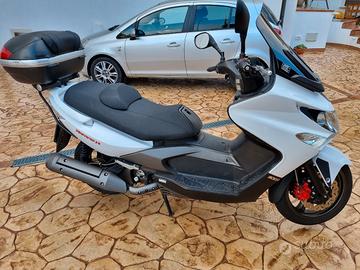 kymco 300 xcityng versione R