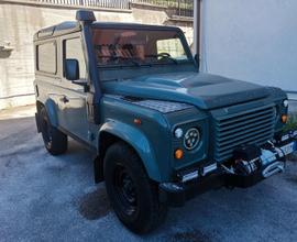 Land Rover Defender Sport