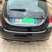 Lancia y hybrid