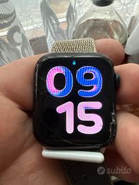 Apple Watch SE 44mm GPS vetro rotto funzionante