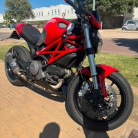 Ducati Monster 796