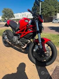 Ducati Monster 796