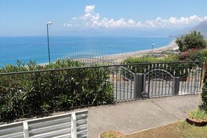 Villa Praia a Mare località Foresta
