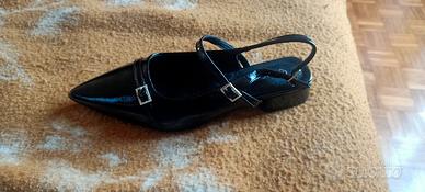 Scarpe in pelle verniciata lucida