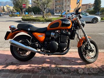 Triumph 309 Thunderbird versione sport