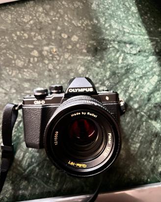Olympus OM-D E-M10 II
