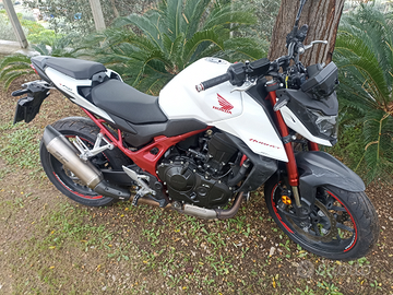 Honda Hornet 750