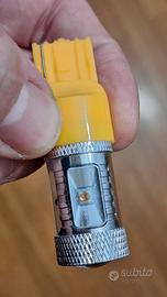 Lampadine Led Gialle (frecce) T20 Alta luminosità 
