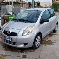 Toyota Yaris 1.4 D-4D 90cv