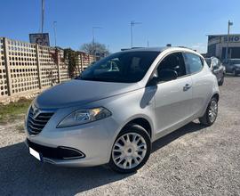 Lancia Ypsilon 1.2 69 CV 5 porte Platinum 2013