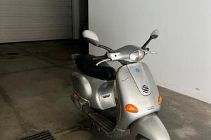 Vespa ET4