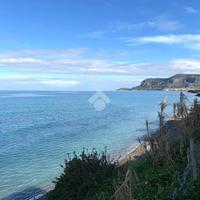 VILLA SINGOLA A FICARAZZI