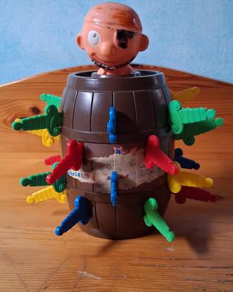 gioco vintage pirata in botte