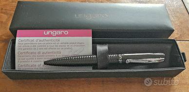 Penna marca Ungaro con confezione