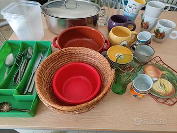 stoviglie e oggetti cucina vari
