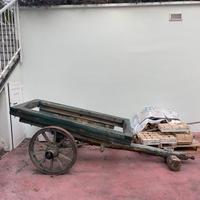 Carretto antico in legno