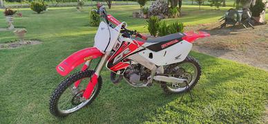 Cr 125
