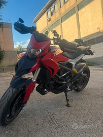 Hyperstrada /motard 939