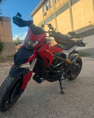 Hyperstrada /motard 939