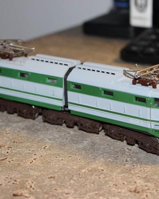 trenini scala 1:87 marca LIMA inizi anni 70.