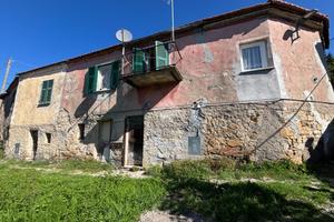 CASA SEMINDIPENDENTE A CABELLA LIGURE