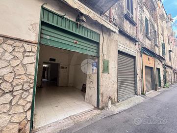 MONOLOCALE A CASTELLAMMARE DI STABIA