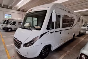 Camper Motorhome Pilote G 700 GJ Essentiel Plus le