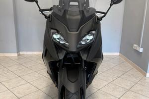 Yamaha T Max 560