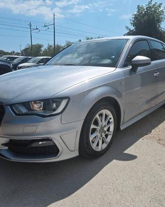 Audi A3 1.6 tdi Business 110cv s-tronic E6