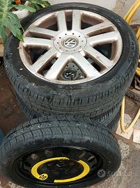 4 cerchi in lega 17 + ruotino originali Volkswagen