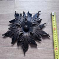 Oggetto decorativo in ferro battuto