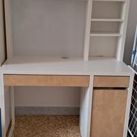 scrivania ikea